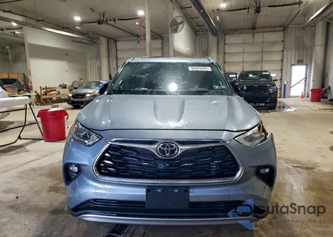 2022 Toyota Highlander Platinum from USA, damaged, VIN 5TDFZRBH5NS181012
